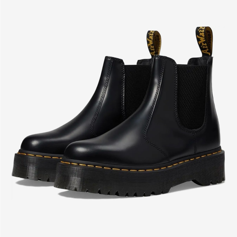 Dr. Martens 2976 Smooth Leather Platform Chelsea Boot, EU 41 / US W 9 / US M 8